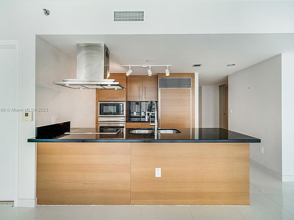 5th image of 495 Brickell Ave APT 1804