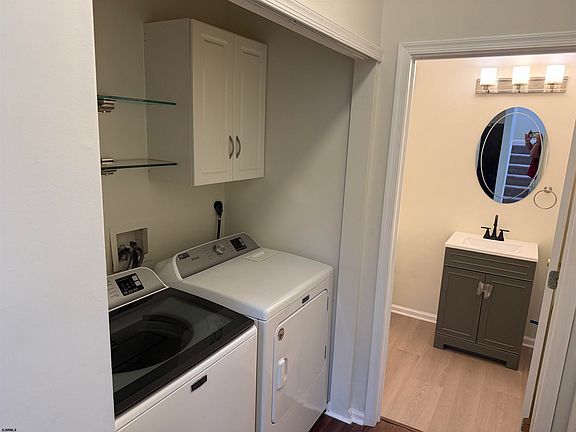5th image of 176 Tryens Dr