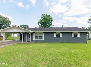 210 Jean Vidrine Dr, Ville Platte, LA 70586