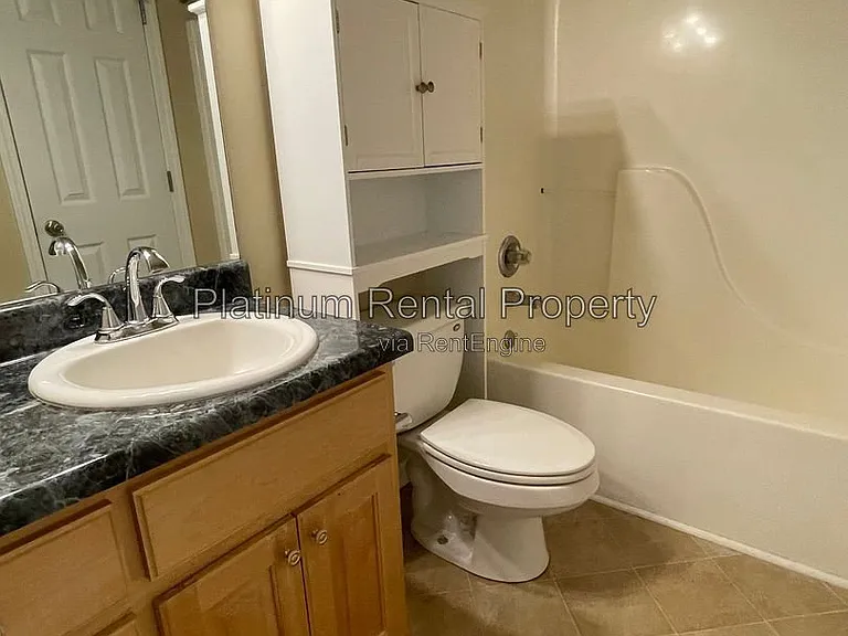144 Pointe Cir — Photo 15