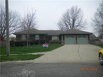 1st image of 508 NE Deerfield Cir