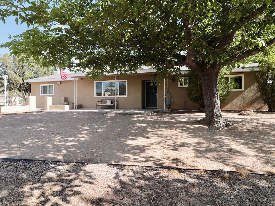 1st image of 2601 Caitlin Ct NW