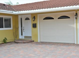 882 Valley Vista Dr, Camarillo, CA 93010