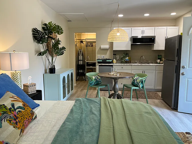2708 Palmetto Rd — Photo 1