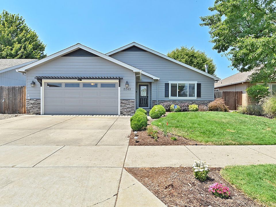 1st image of 2243 Manchester Dr