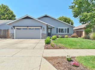 2243 Manchester Dr, Medford, OR 97501