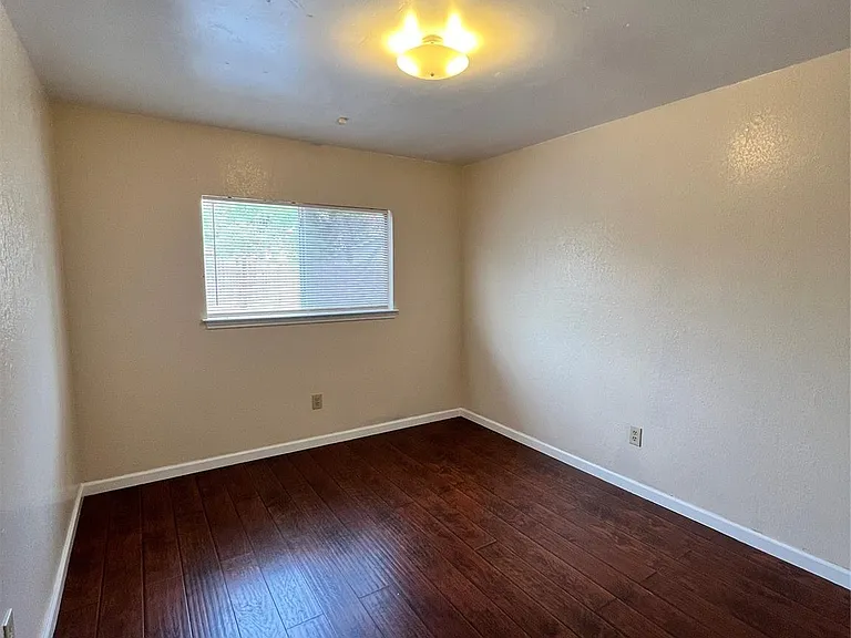 16202 Edgerly Ct — Photo 17