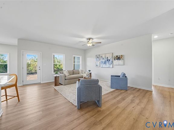 4th image of 1343 Buckners Ln