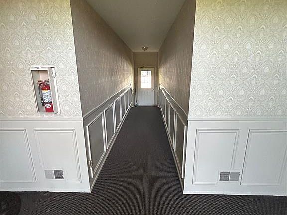 4th image of 683 E Fox Hills Dr #68