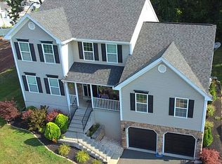 73 Thayer Rd, Birdsboro, PA 19508