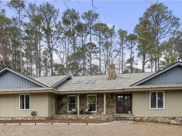 140 Pruitt Dr, Alpharetta, GA 30004