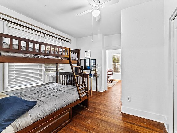 5th image of 2509 Whitney St APT A