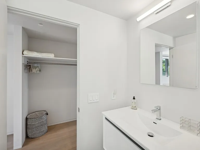 46 Cleveland Dr — Photo 25