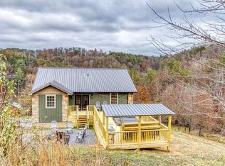 1035 Timber Woods Dr, Sevierville, TN 37862