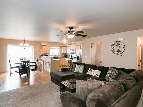2nd image of 2172 Westminster Cir