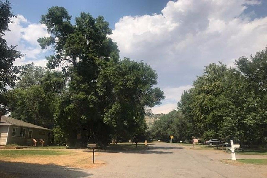 2nd image of 2531 Silver Blvd