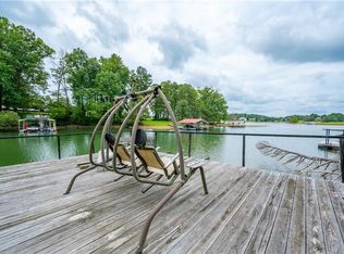 6560 Pine Ridge Cir, Cumming, GA 30041