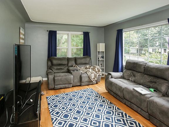 2916 broadway ave-103