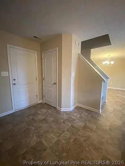 184 Roanoke Dr — Photo 7
