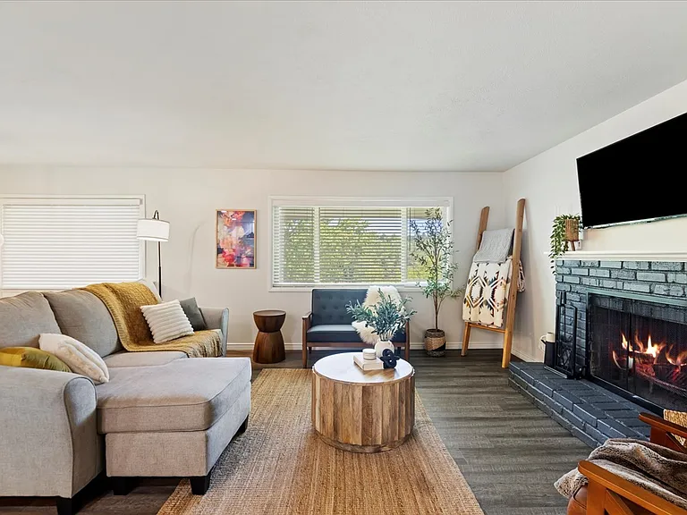 Upstairs living room