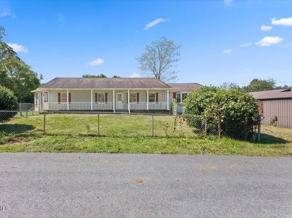 120 Presnell Dr, Johnson City, TN 37604