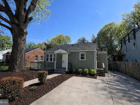 3403 Allison St, Brentwood, MD 20722