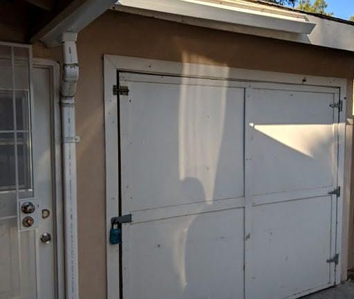 2nd image of 4024 Blair St