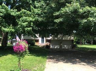 150 Wall Dr, Cortland, OH