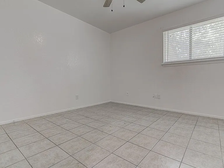 805 Sirocco Dr — Photo 10