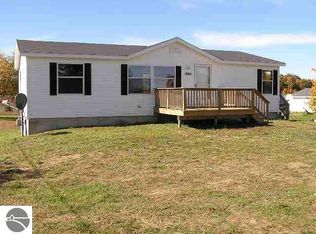 1884 Sawyer Rd, Traverse City, MI 49685