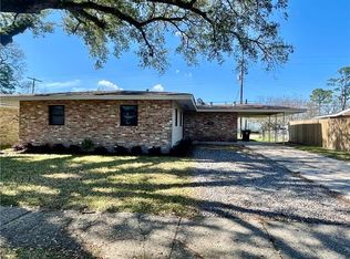 554 Stratford Dr, Harahan, LA 70123