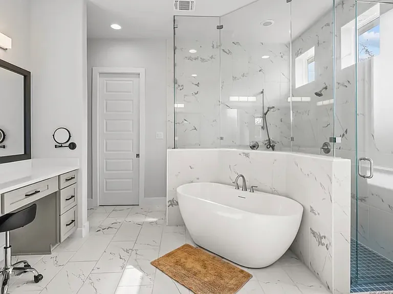 1032 Clear Water Cyn — Photo 12