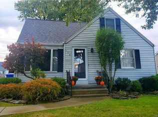 114 Lyndale Ct, West Seneca, NY 14224