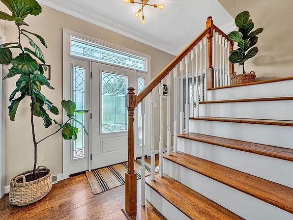 4th image of 4039 Poplar Grove Dr