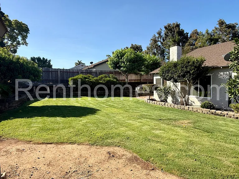 1160 Via Camellia — Photo 34