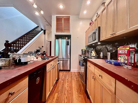 2nd image of 548 W 142nd St APT 2