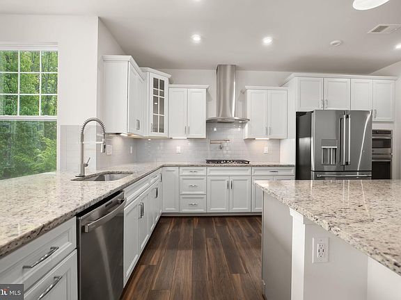 2nd image of 316 Arboretum Ln