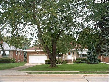 1st image of 5670 W 220th St
