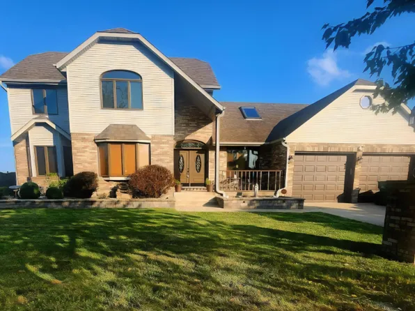 1407 Tyler Ct, Crown Point, IN 46307