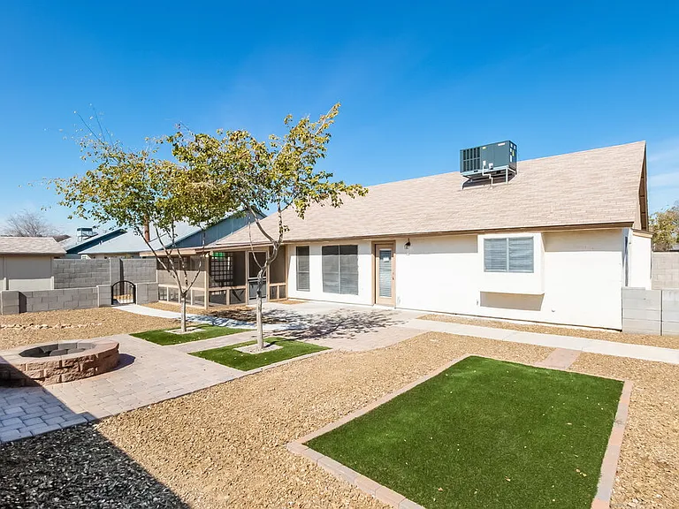 8725 W Carol Ave — Photo 15