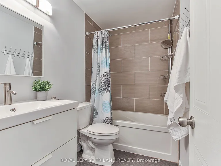 952 Thistledown Way — Photo 30