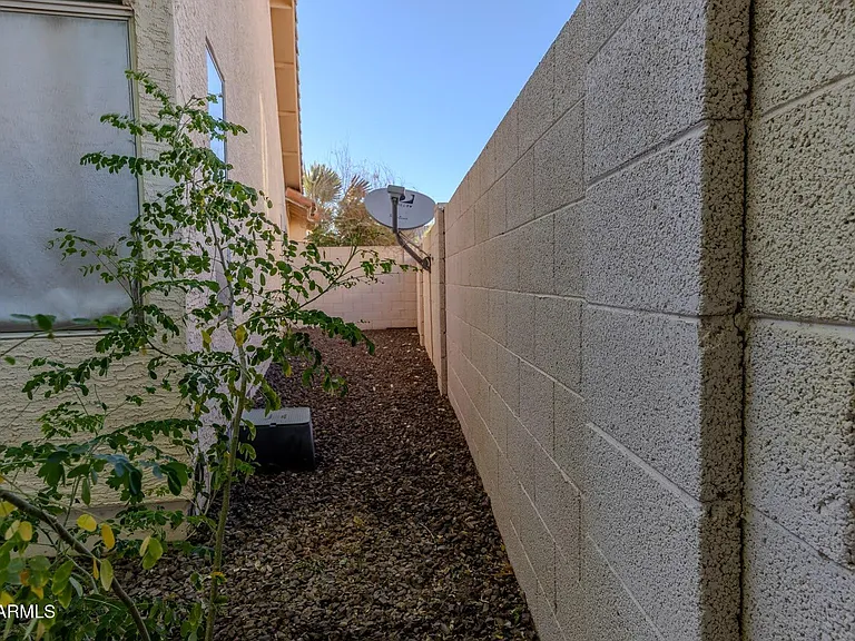 3125 E Cottonwood Ln — Photo 41