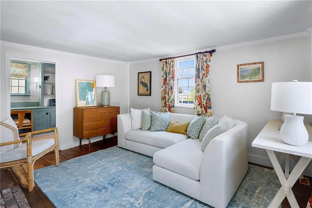 3 bed, 2.0 bath, 1604 sqft, $4,500 — Photo 3