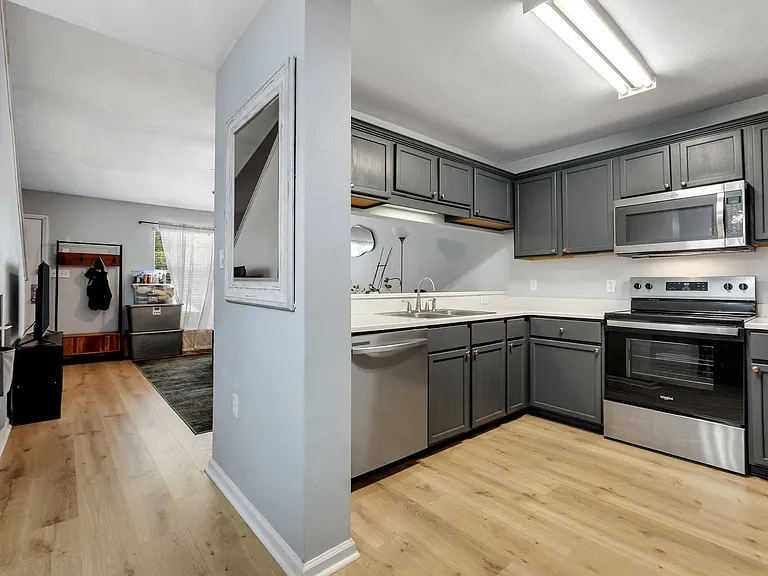 241 Dixie Dr #103 — Photo 10