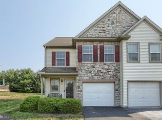 55 Locust Run Dr, York, PA 17404