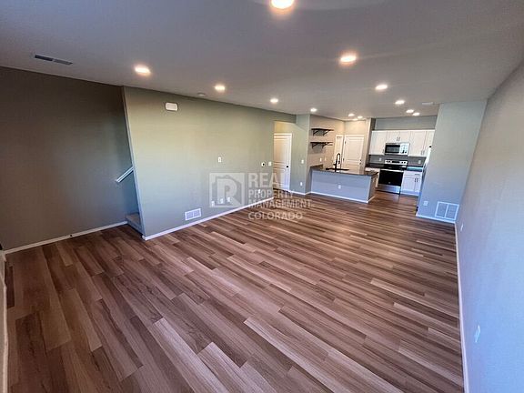 4th image of 3644 Ronald Reagan Ave