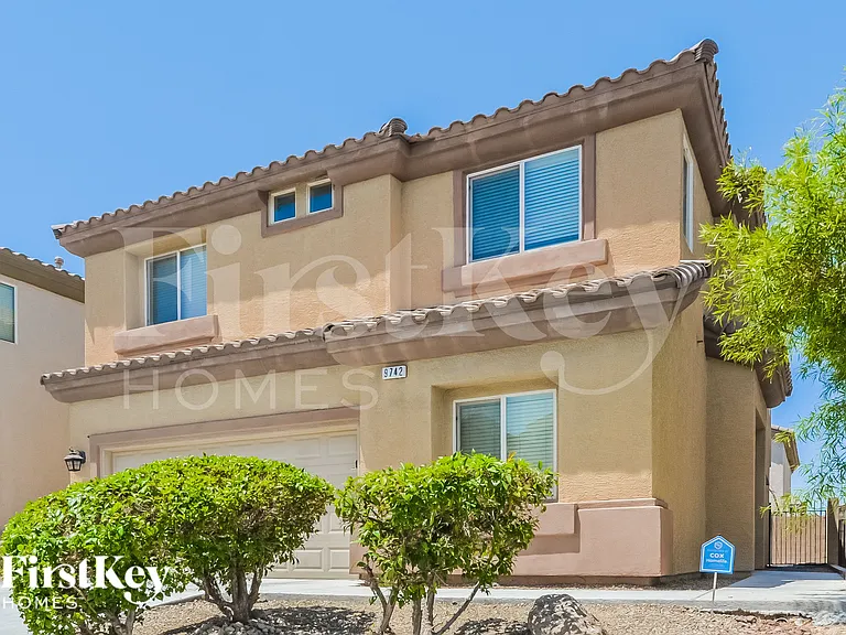 9742 Marcelline Ave — Photo 2