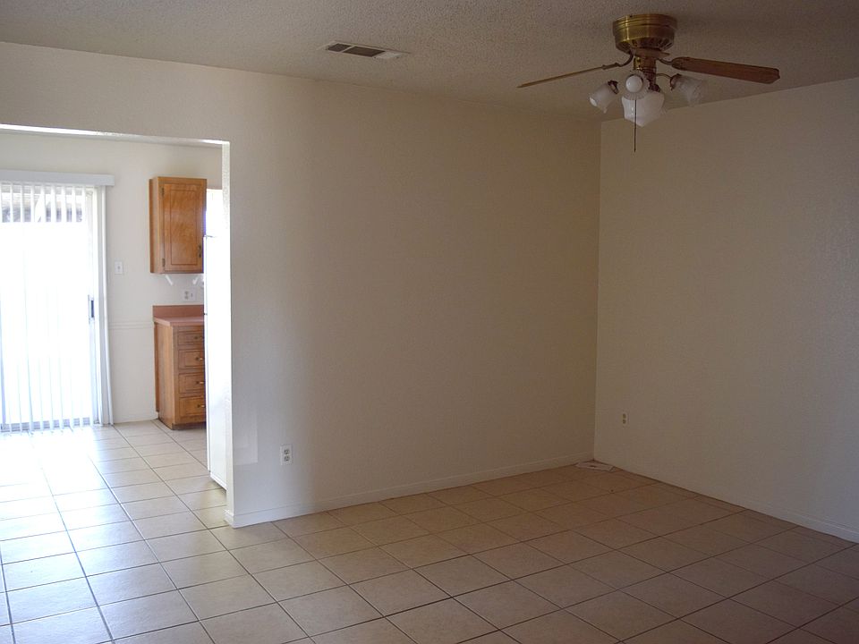 003_Living Room_02022021