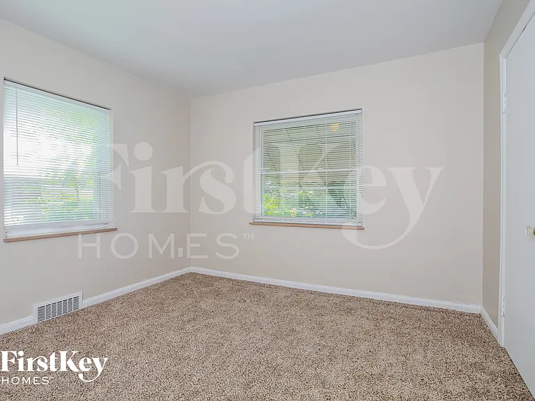 5256 Ponce Ln — Photo 12