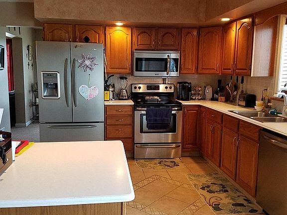 150 Dutch Hill Kitchen (1)